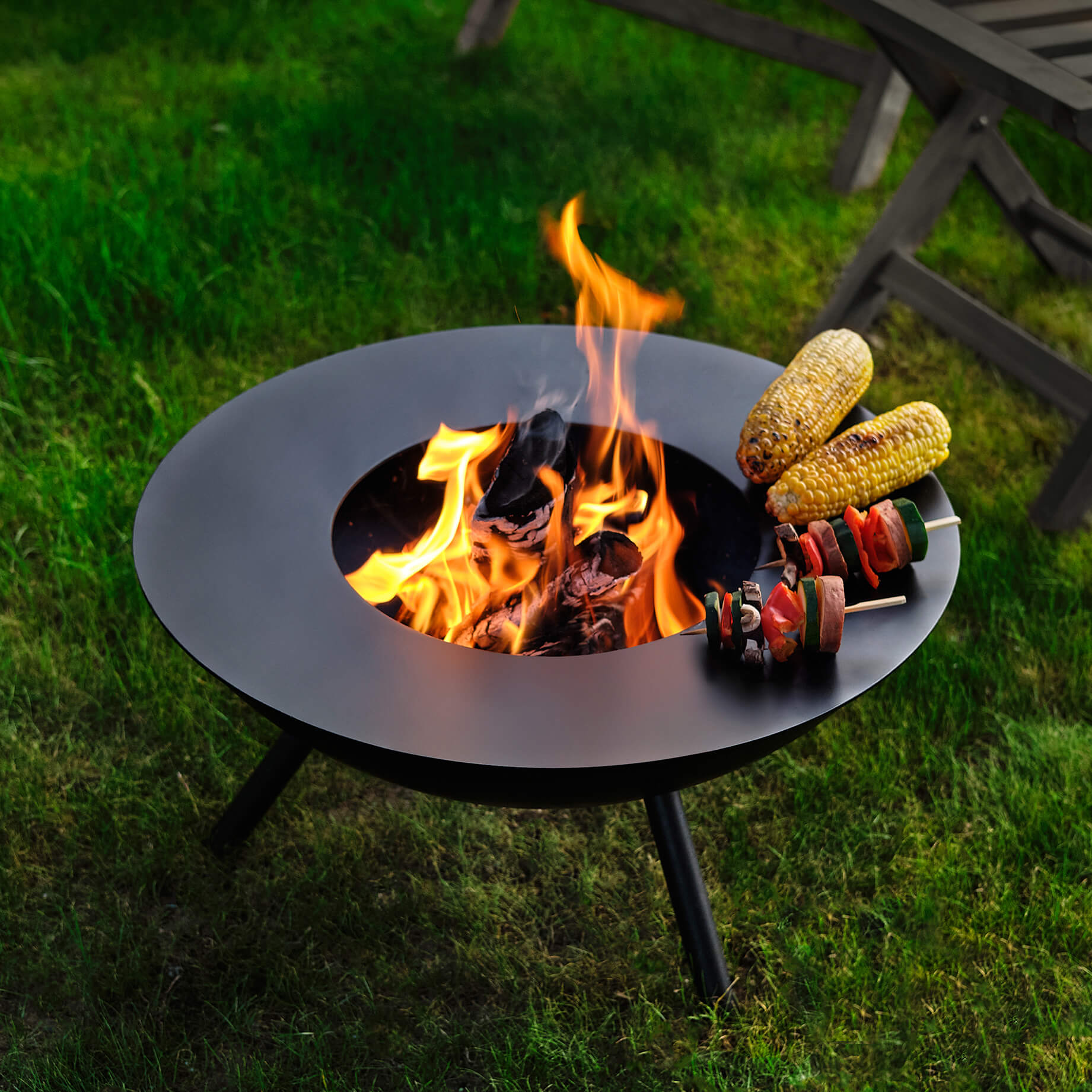 Philippi Feuerschalen-Set FLAMES für den Garten mit Grillplatte und Zange