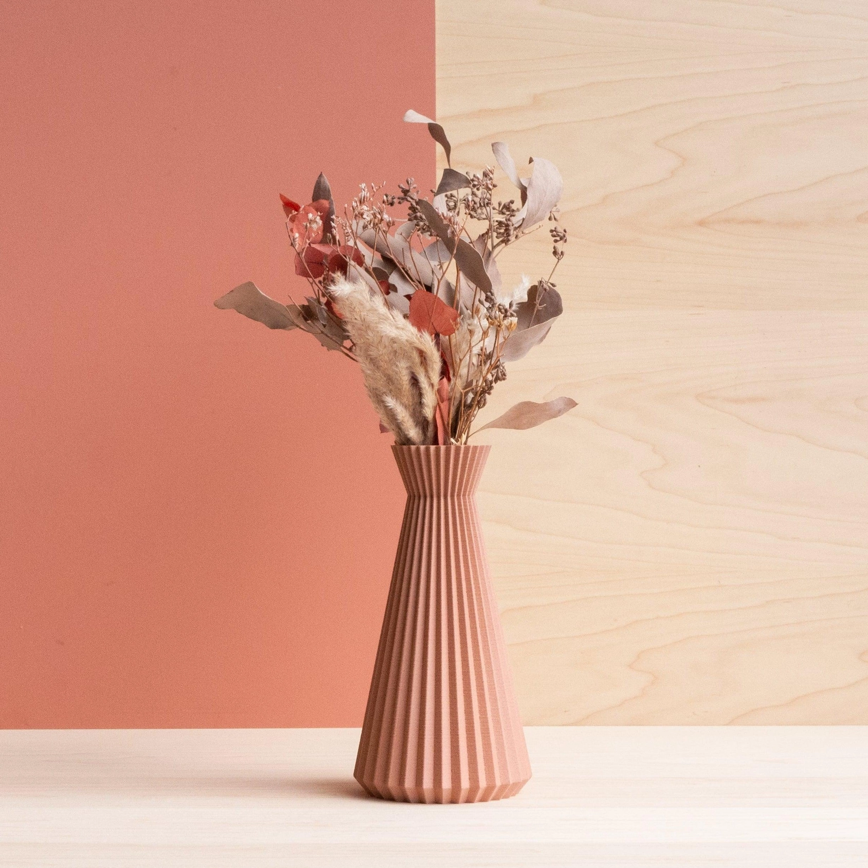 Minimum Design ausgefallene Deko-Vase ISHI in verschiedenen Farben und Größen