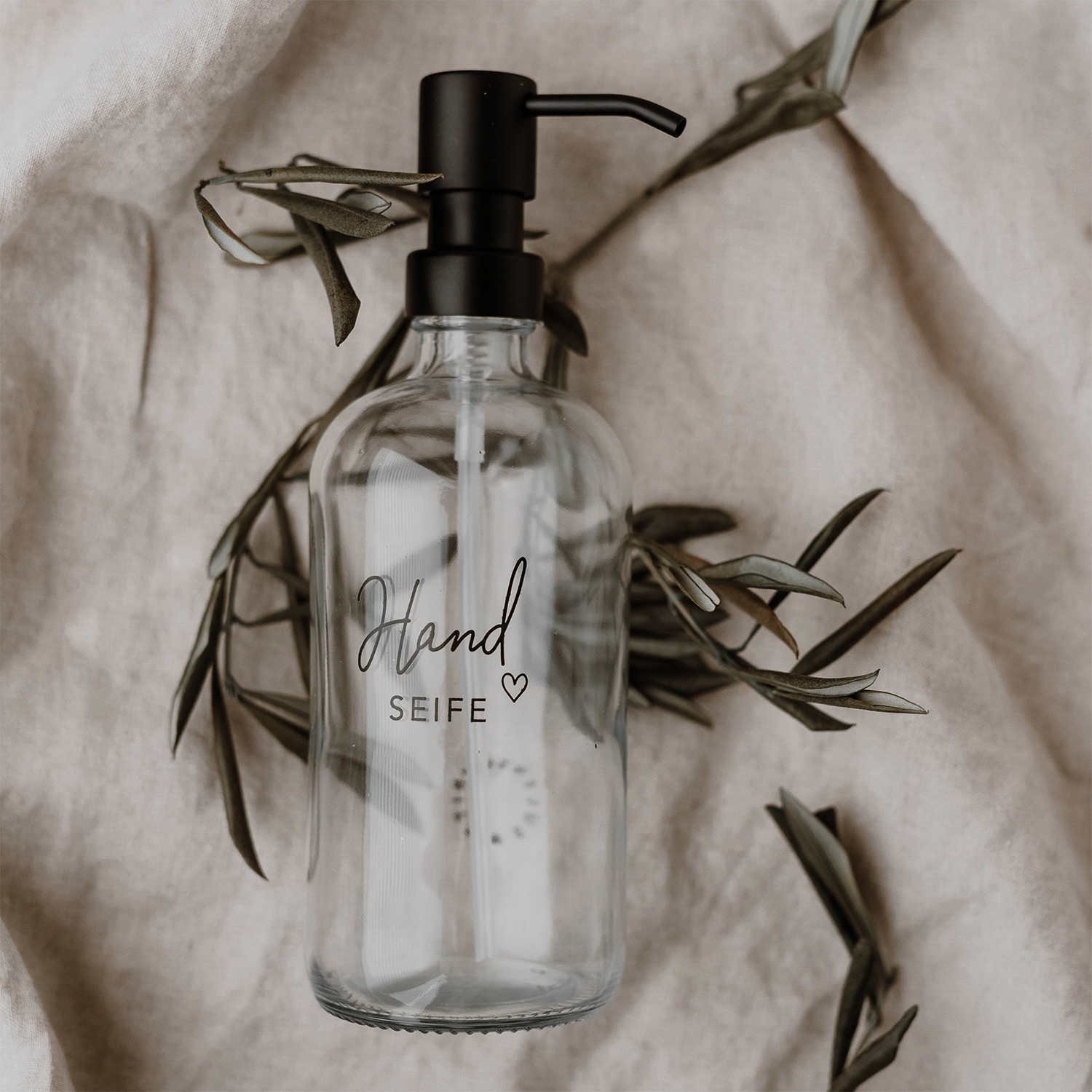 Eulenschnitt Seifenspender aus Glas | transparent mit Aufdruck Handseife und Herz | für 500 ml Inhalt