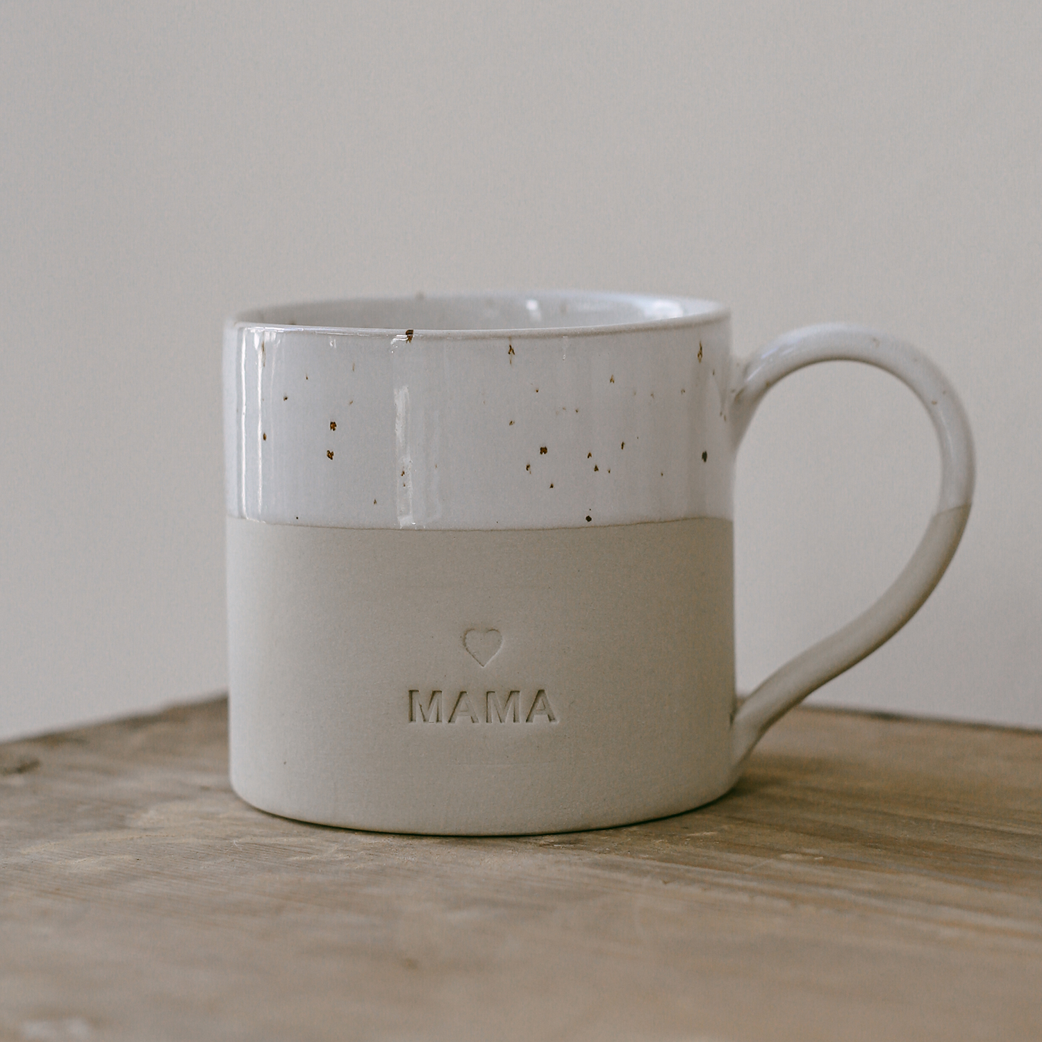 Eulenschnitt große Steingut-Tasse MAMA aus Portugal, Muttertagsgeschenk