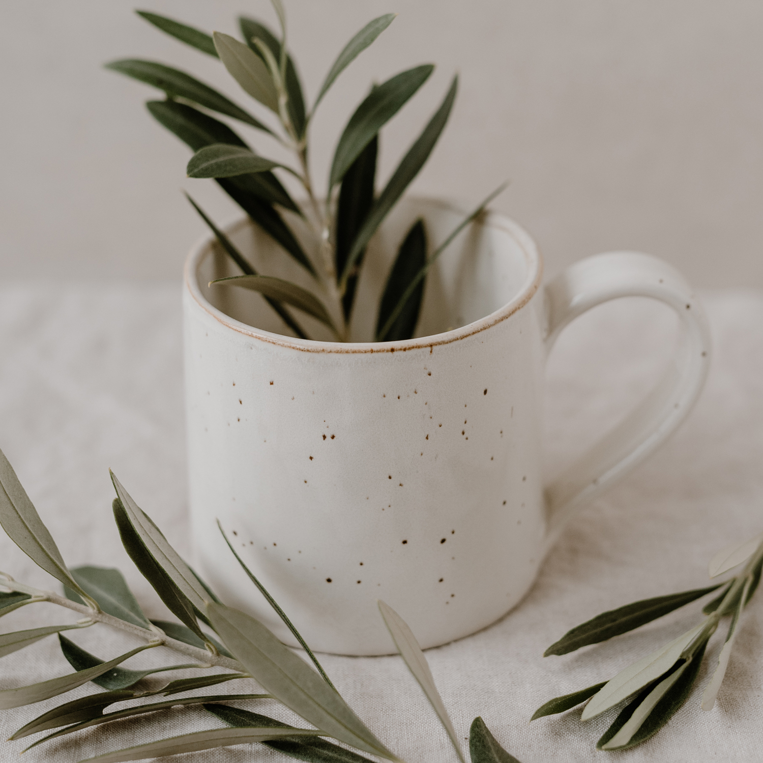 Eulenschnitt große Tasse CALMA, Steingut aus Portugal Eulenschnitt große Tasse CALMA, Steingut aus Portugal
