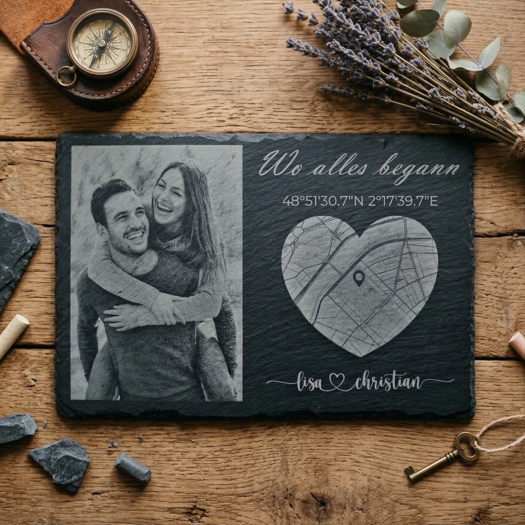 Schiefertafel als Geschenk für Paare mit Herz "Wo alles begann", Fotogravur mit Koordinaten und Namen