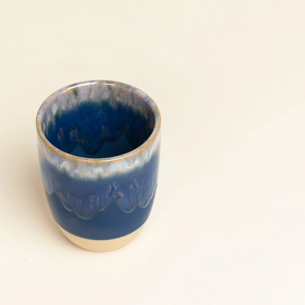 Grain by Grain Cappuccinobecher Luar | aus Steingut | teilglasiert in blau