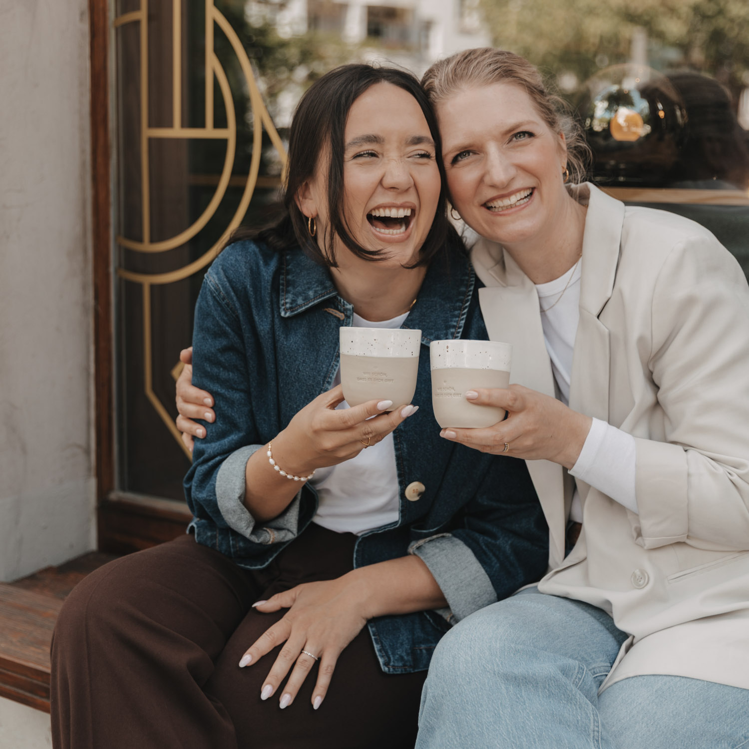 Eulenschnitt Becher aus Steingut | Aufdruck Wie schön, dass es dich gibt | Kaffeebecher aus Portugal